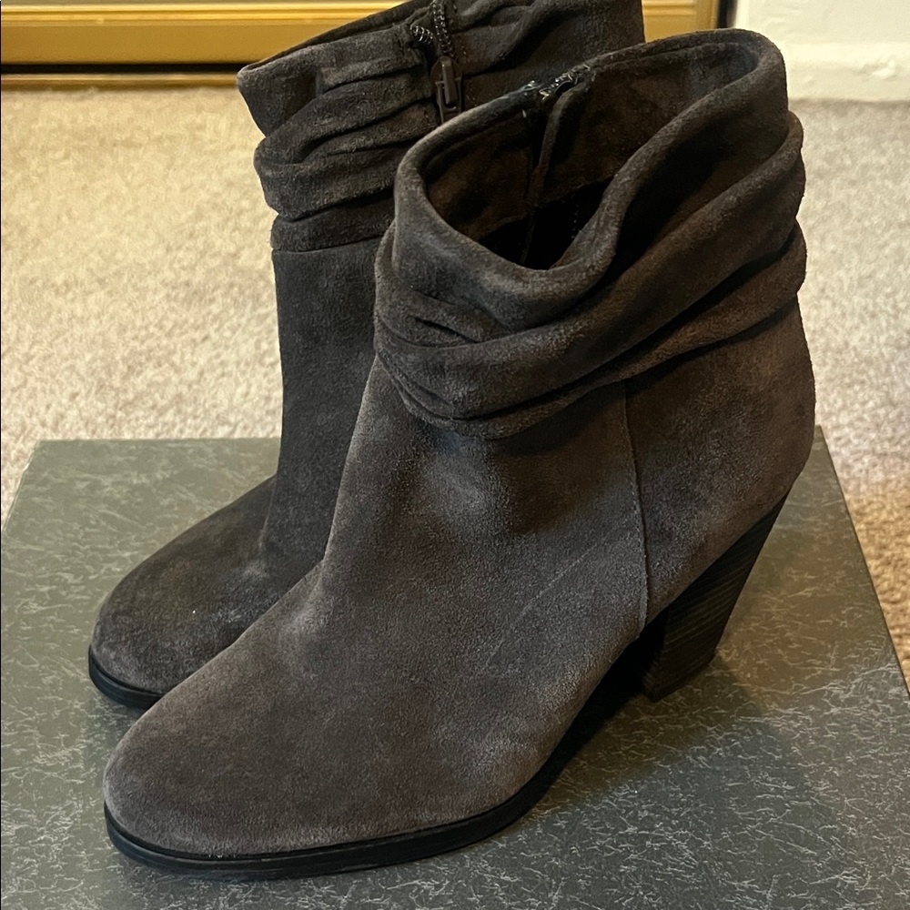 Vince Camuto Charcoal Grey Suede Heeled Ankle Booties Size 8